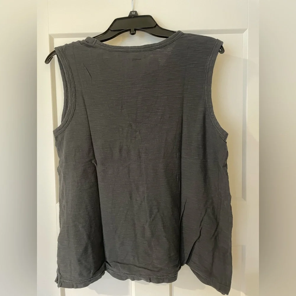 gap Tank - Picture 3 of 3